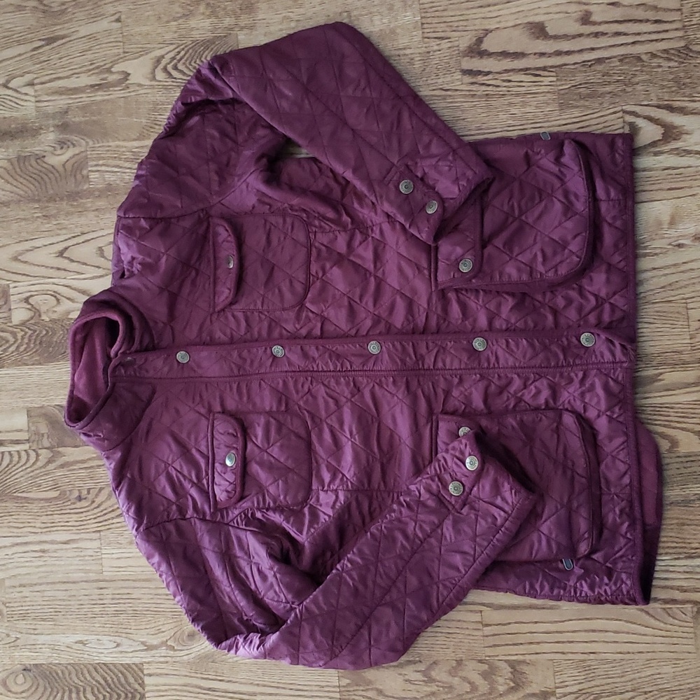 (L) Natural Reflections Quilted Outdoor Lightweight Cozy Nordic Victorian Style